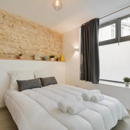 Apartment - Craffe Terrasse ! - Vieille - *