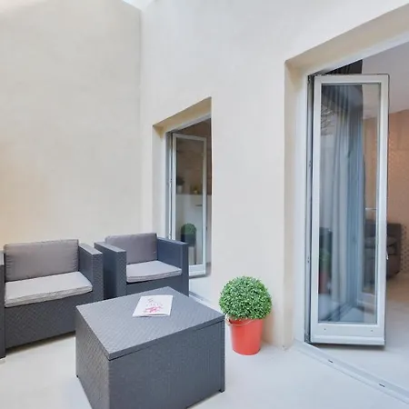 - Craffe Terrasse ! - Vieille -